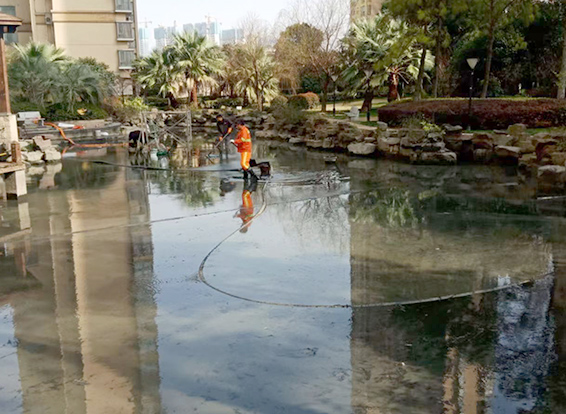 九江景观池淤泥清理